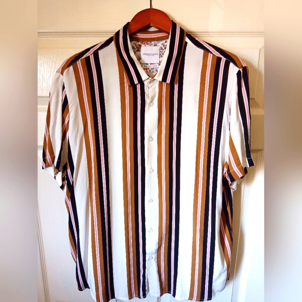 Men's XL button down shirt